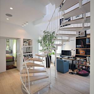 Prodaja, Zagreb, Kanal moderno dizajnirana troetažna dvojna kuća, lift