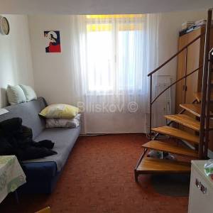 Prodaja, Zagreb, Kaptol, 2 odvojene jednoipol-etažne garsonjere 