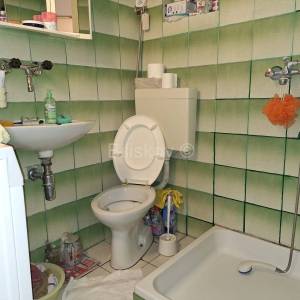 Prodaja, Zagreb, Kaptol, 2 odvojene jednoipol-etažne garsonjere 