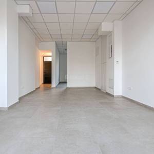 Prodaja, Zagreb, Kvaternikov trg, poslov. prostor u  zgradi