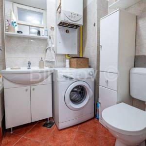 Prodaja, Zagreb, Lanište, dvosoban stan,1.kat, loggia, garaža