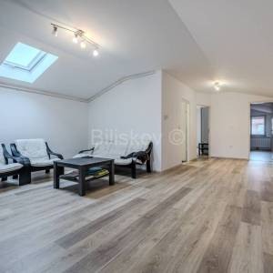 Prodaja, Zagreb, Laščina, prekrasna kuća s tri stana, parking