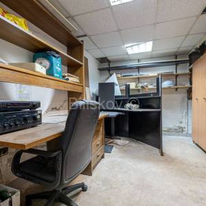 Prodaja, Zagreb, Maksimir, Kennedyev trg, lokal, 2 VPM