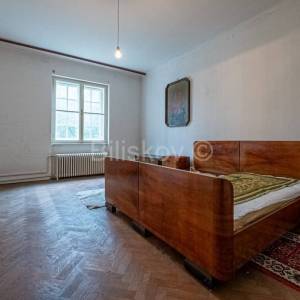 Prodaja, Zagreb, Pantovčak, samostojeća secesijska villa 