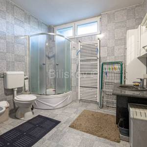 Prodaja, Zagreb, Pantovčak, dvojna kuća, 8 VPM, vrt