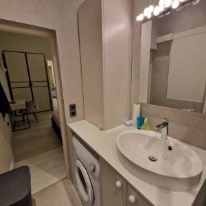 Prodaja: Zagreb-Petrinjska ulica, adaptiran dvosobni stan, 56.86m2