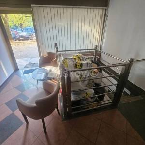 Prodaja, Zagreb, Prečko, prostrani dvoetažni poslovni prostor, 182m2 