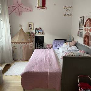 Prodaja, Zagreb, Remete, trosoban stan, terasa, vrt, parking