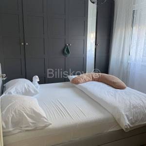 Prodaja, Zagreb, Remete, trosoban stan, terasa, vrt, parking