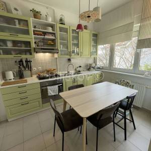 Prodaja, Zagreb, Remete, trosoban stan, terasa, vrt, parking