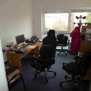 Prodaja, Zagreb, Rudeš, poslovni prostor, 1. kat, parking, spremište