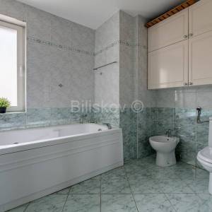 Prodaja, Zagreb, Šestine, samostojeća kuća, 2 stana, garaže