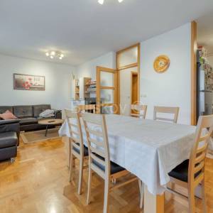 Prodaja, Zagreb, Sesvete, 5-soban stan, terasa, 2VPM