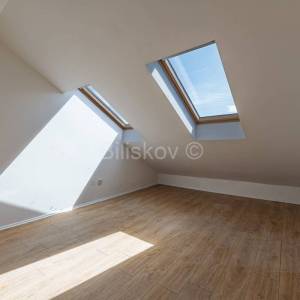 Prodaja Zagreb, Sveti Duh, novo uređen trosoban stan 86m2