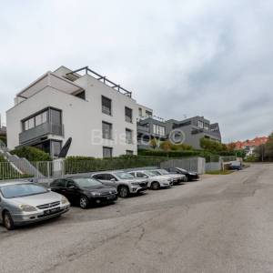 Prodaja, Zagreb, Sveti duh, luksuzan dvoetažan stan s parkingom, vrt