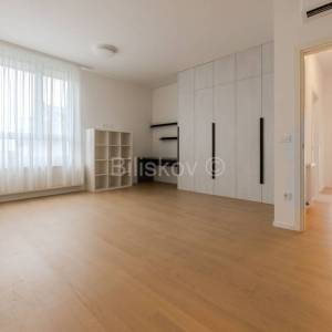 Prodaja, Zagreb, Sveti duh, luksuzan dvoetažan stan s parkingom, vrt