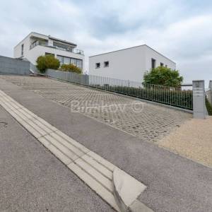 Prodaja, Zagreb, Sveti duh, luksuzan dvoetažan stan s parkingom, vrt