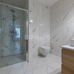 Prodaja, Zagreb, Sveti duh, luksuzan dvoetažan stan s parkingom, vrt