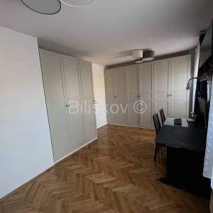 Prodaja, Zagreb, Trešnjevka, prekrasan trosoban stan, loggia