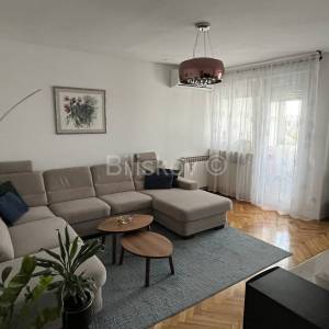 Prodaja, Zagreb, Trešnjevka, prekrasan trosoban stan, loggia