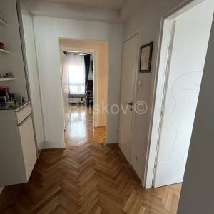 Prodaja, Zagreb, Trešnjevka, prekrasan trosoban stan, loggia