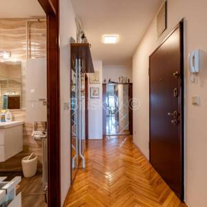 Prodaja, Zagreb, Trešnjevka, stan 105 m2 + prodaja 2 garaže