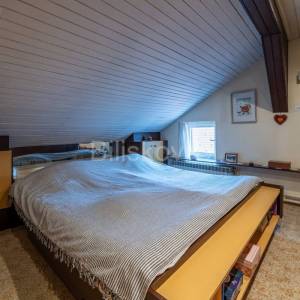 Prodaja, Zagreb, Trg Sv. Marka, komforan peterosoban stan, potkrovlje