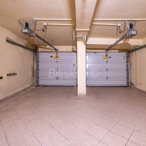 Prodaja, Zagreb,Šestine, lijepa peterosobna dvojna kuća, 4 etaže