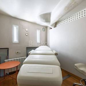 Prodaja,Črnomerec,namješten ulični poslovni prostor 102m2.