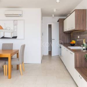 Prodaja,dvosoban stan s pogledom na more