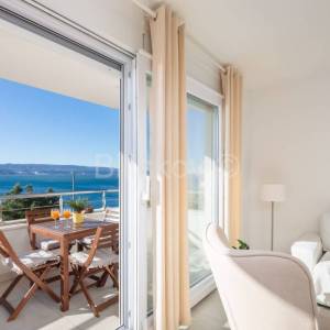 Prodaja,dvosoban stan s pogledom na more