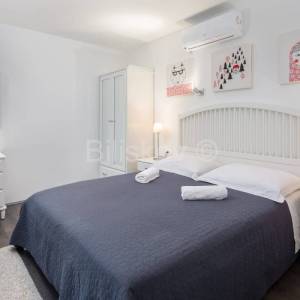 Prodaja,dvosoban stan s pogledom na more