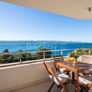 Prodaja,dvosoban stan s pogledom na more