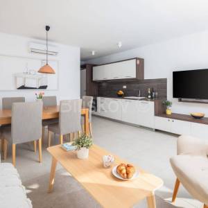 Prodaja,dvosoban stan s pogledom na more