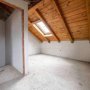 Prodaja,Hrvatski Leskovac,3 troetažna stana,ukupno 334.50 m2, roh bau 