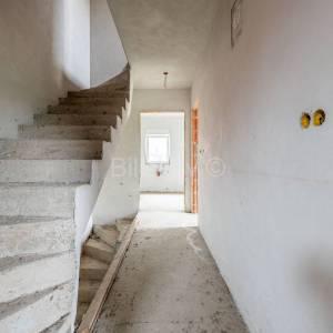 Prodaja,Hrvatski Leskovac,3 troetažna stana,ukupno 334.50 m2, roh bau 