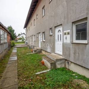 Prodaja,Hrvatski Leskovac,3 troetažna stana,ukupno 334.50 m2, roh bau 