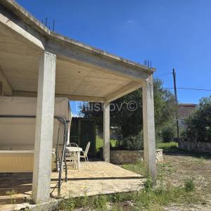 Prodaja,kuća sa velikim dvorištem,Rogoznica