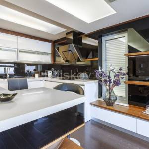 Prodaja,penthouse s pogledom na more,Tučepi