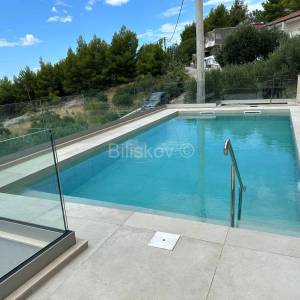 Prodaja,villa s pogledom na more,Jesenice