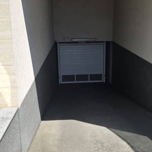 Prodaja:Zagreb-Laščina,2S stan s loggiom,spremište,dva parkirna mjesta