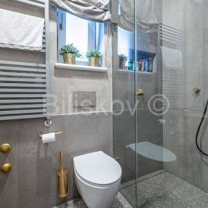 Prodaja,Zagreb,Donji grad,novouređeni četverosoban stan,dizalo,parking