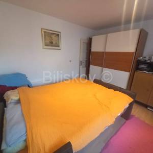 Prodaja,Zagreb,Gornja Kustošija, dvojna kuća s garažom,velika okućnica