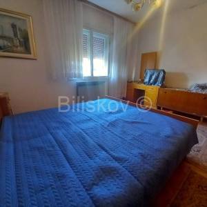 Prodaja,Zagreb,Gornja Kustošija, dvojna kuća s garažom,velika okućnica