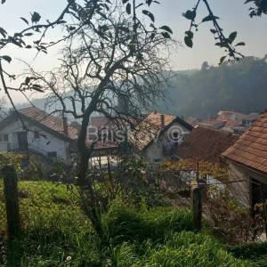 Prodaja,Zagreb,Gornja Kustošija, dvojna kuća s garažom,velika okućnica