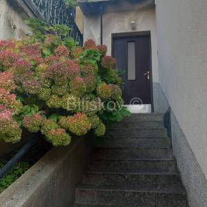 Prodaja,Zagreb,Gornja Kustošija, dvojna kuća s garažom,velika okućnica