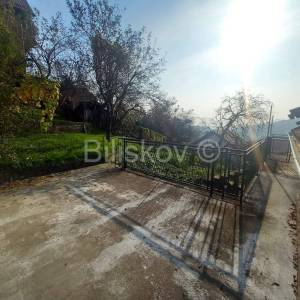 Prodaja,Zagreb,Gornja Kustošija, dvojna kuća s garažom,velika okućnica