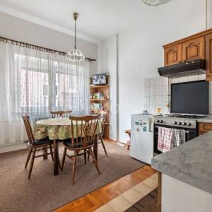 Prodaja,Zagreb,Trešnjevka stan 60m2 u visokom prizemlju.