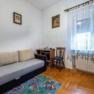 Prodaja,Zagreb,Trešnjevka stan 60m2 u visokom prizemlju.