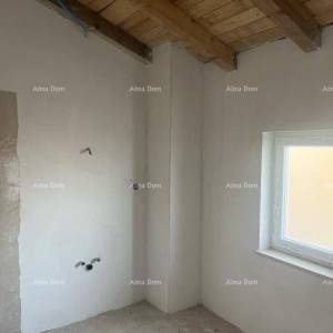 Prodaje se  atraktivna kuća u visokoj fazi gradnje, blizu Kanfanara